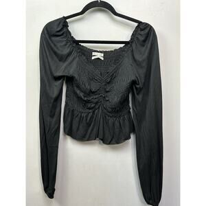 Urban Outfitters Top Black Womens Small Cropped Smocked Long Sleeve‎ Stretch